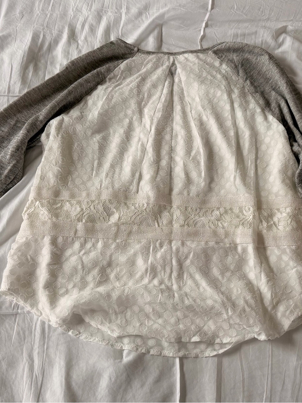 Anthropologie | Sunday in Brooklyn Panel Raglan Long-Sleeve Top Gray & White - Picture 6 of 6